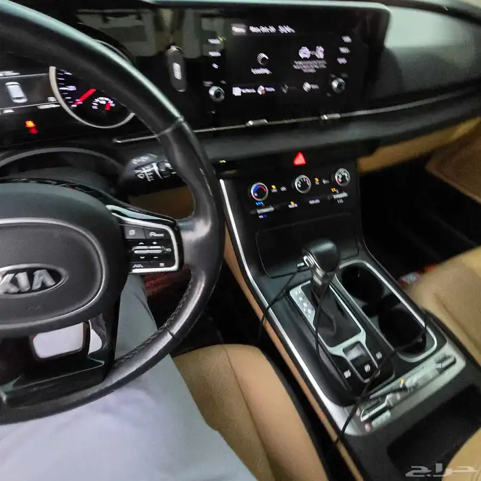 للبيع كيا كرنفال ديزل 11 راكب قمة في النظافه 8