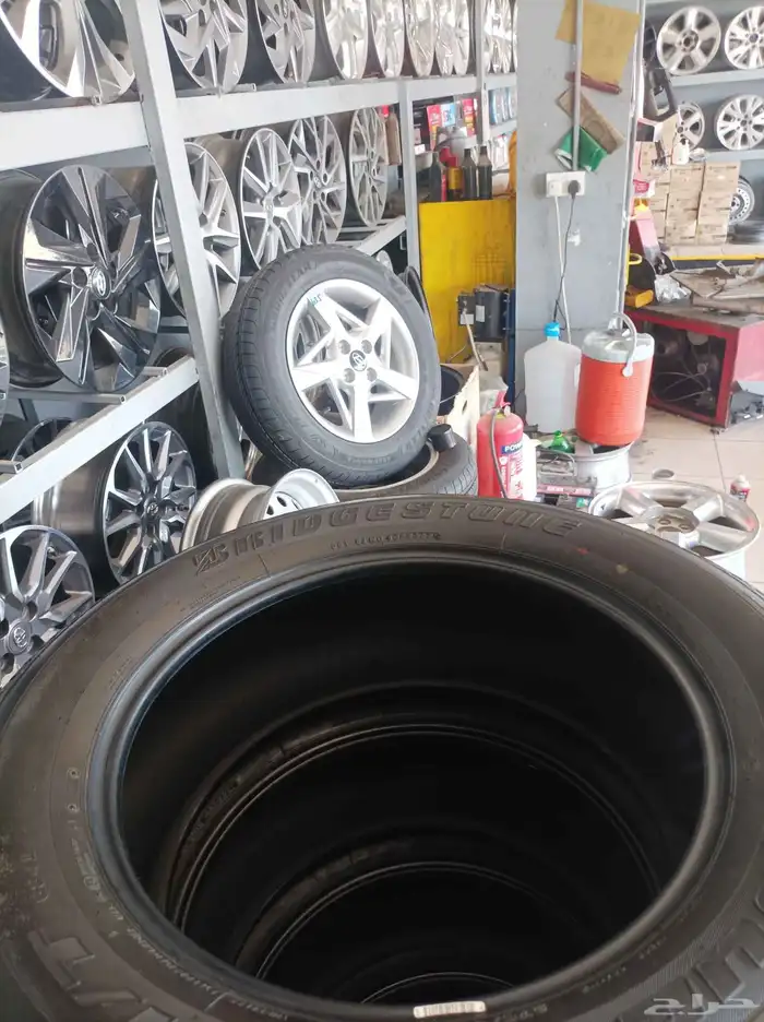 طقم كفرات برجستون مقاس 275 60 20 شبه جديده 8