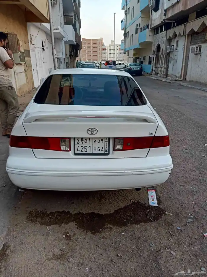 تويوتا كامري موديل 2000 مفحوص و مجدده كل شي تمام. 4