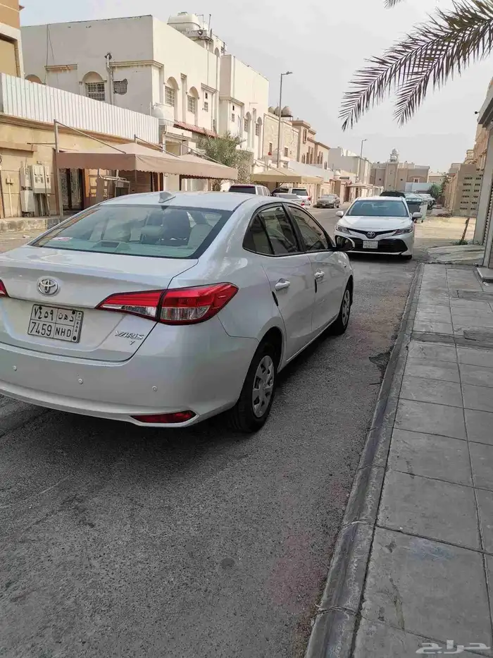 تويوتا يارس 2021 ابيض 6