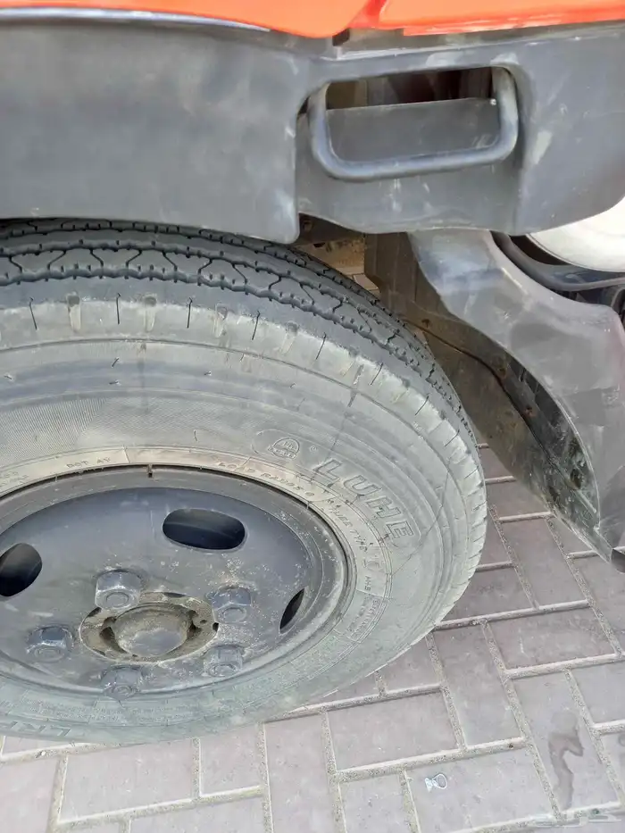 سطحه للبيع 14