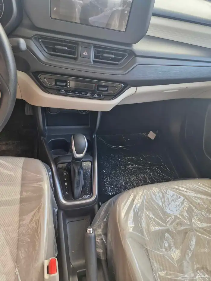 سيزوكي ديزاير استندر 2026 8