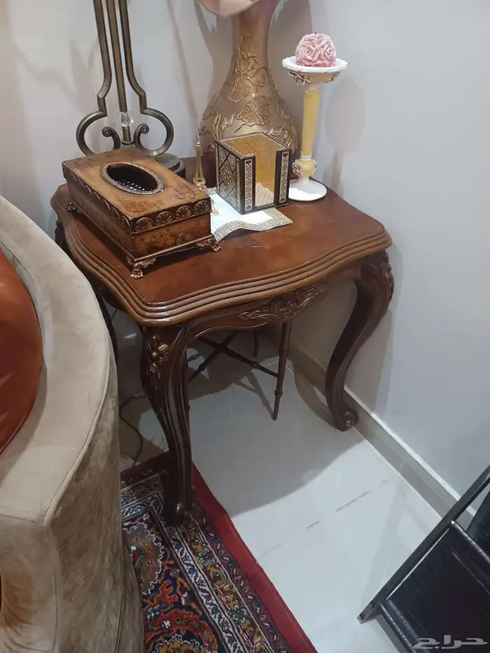 كنب نظيف جدا من المطلق 10