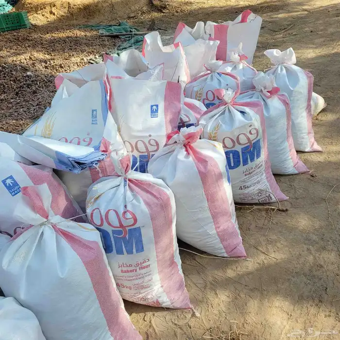 علف تمر 80 كيس تم البيع 0