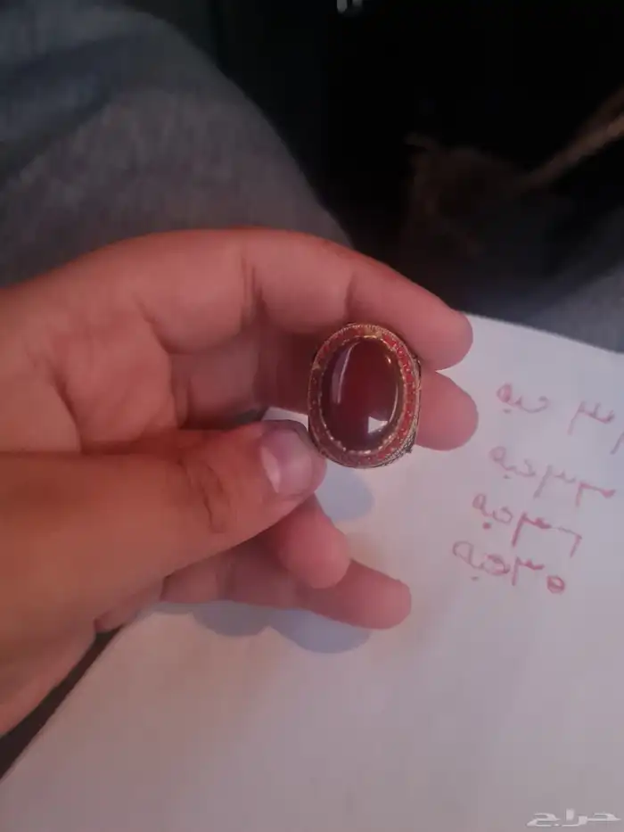 خاتم فضه عقيق كبدي مرصع ب 36 حجر ياقوت 3