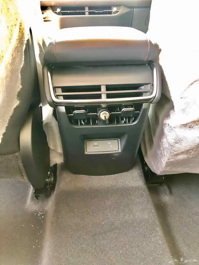 فورد تورس ترند 8