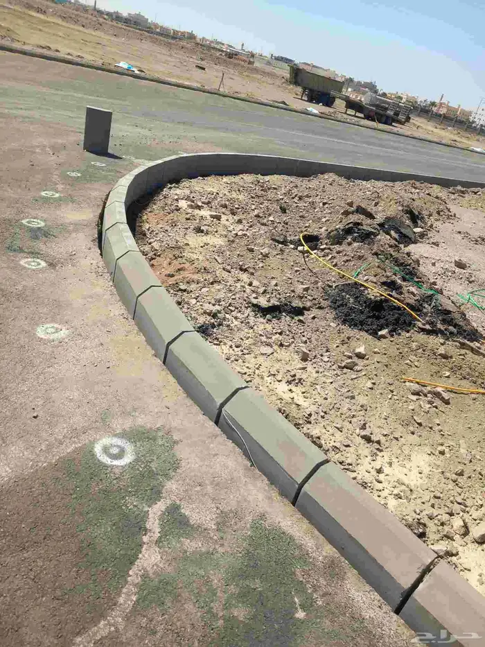 ابوادم لتركيب بلدوره وانترلوك وبلاط ارصفه 0