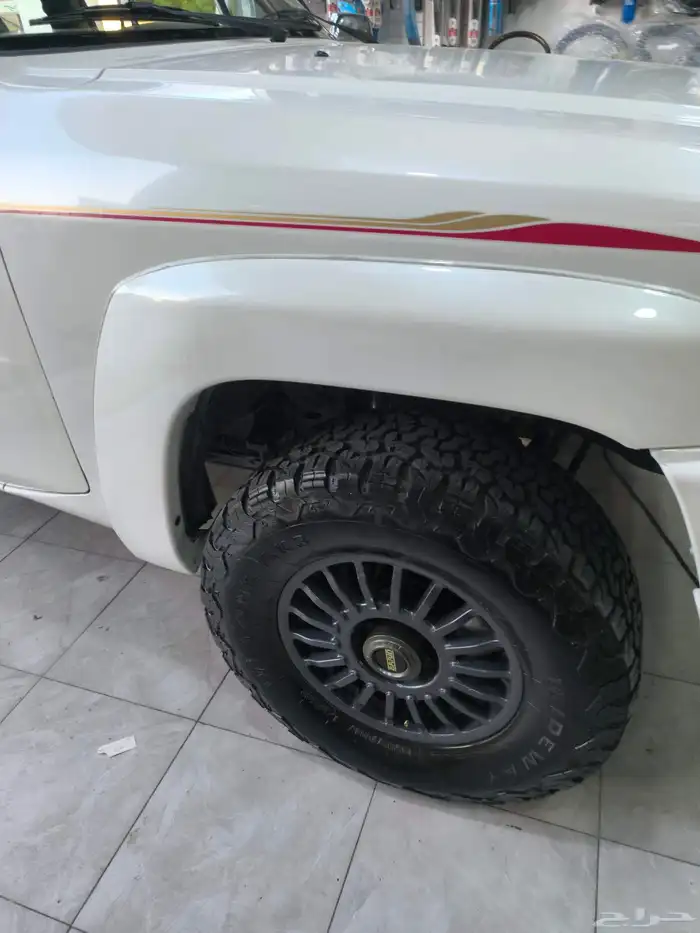 صدامات فتك رفارف باترول اسطبات شمعات كشافات 3