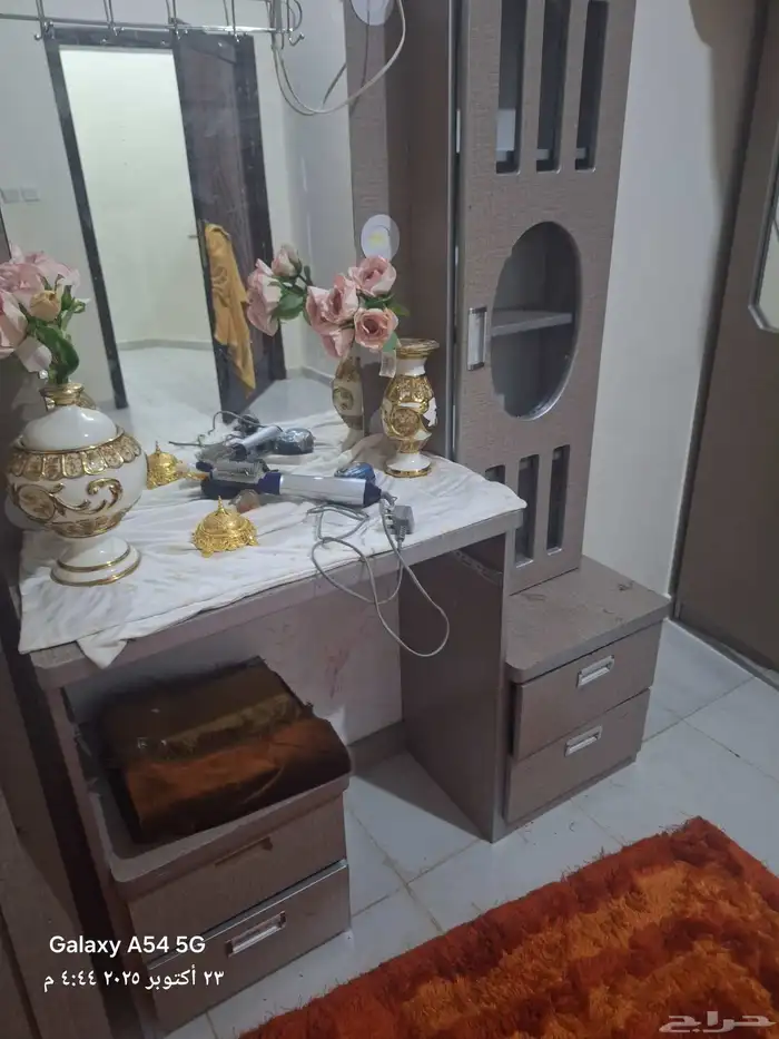 غرفه نوم كبت سرير تسريحه كله 1