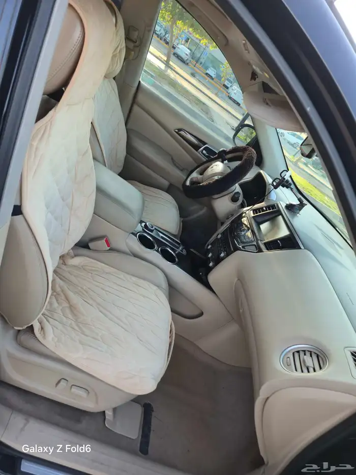 نيسان باثفايندر SV 2014 لون اسود 6