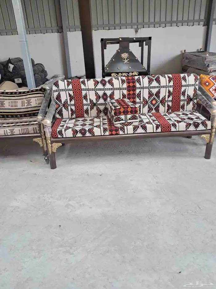 كراسي حديد ومجالس طاولات 5
