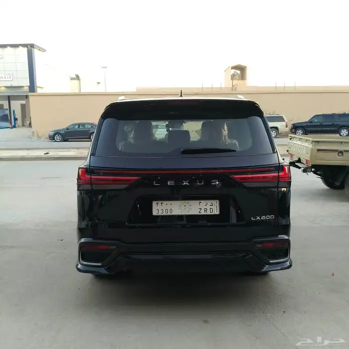 لكزس 2023 اف سبورت 3