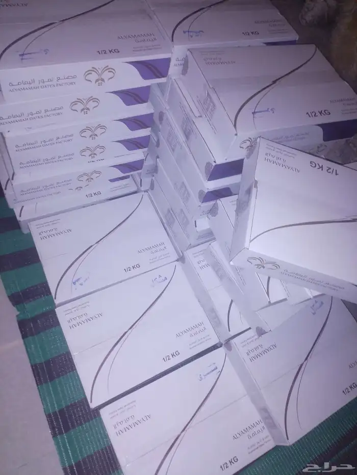 تمر مصنوع جديد بالخرج الوزن 6كيلو 4