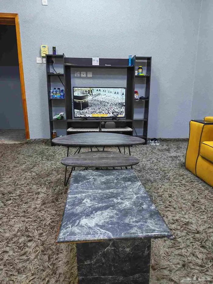 شاشة سكاى ورث 40 بوصه عاديه بالرسيفر والمكتبه و مبرد بالضمان 0