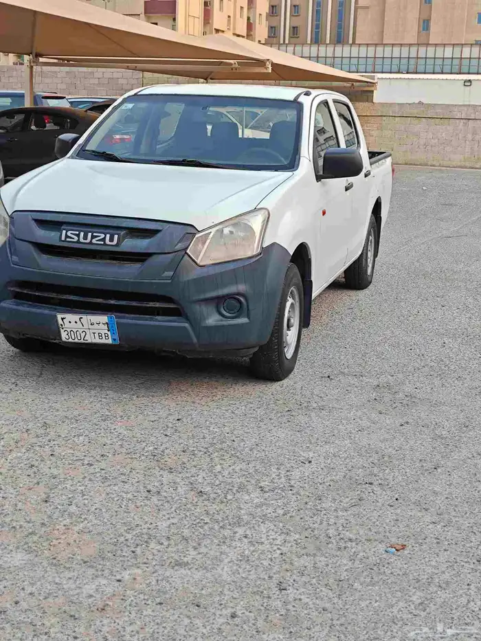 ايسوزو ديماكس 2016 1