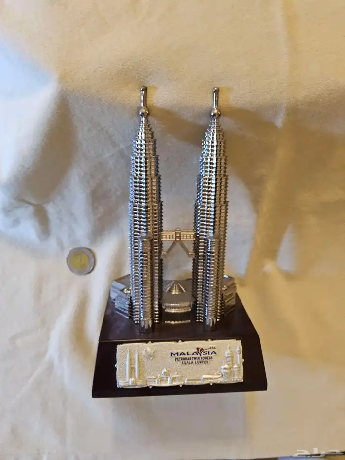 مجسم برجي بتروناس في ماليزيا 1