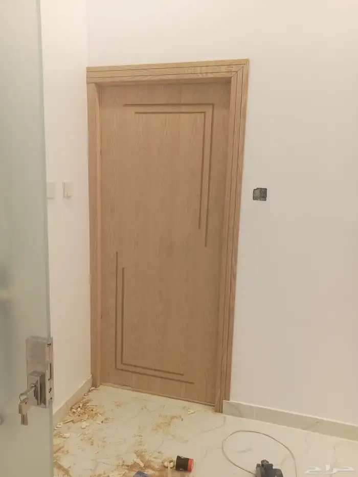 نجار ابواب خشب وجميح الديكورت 0