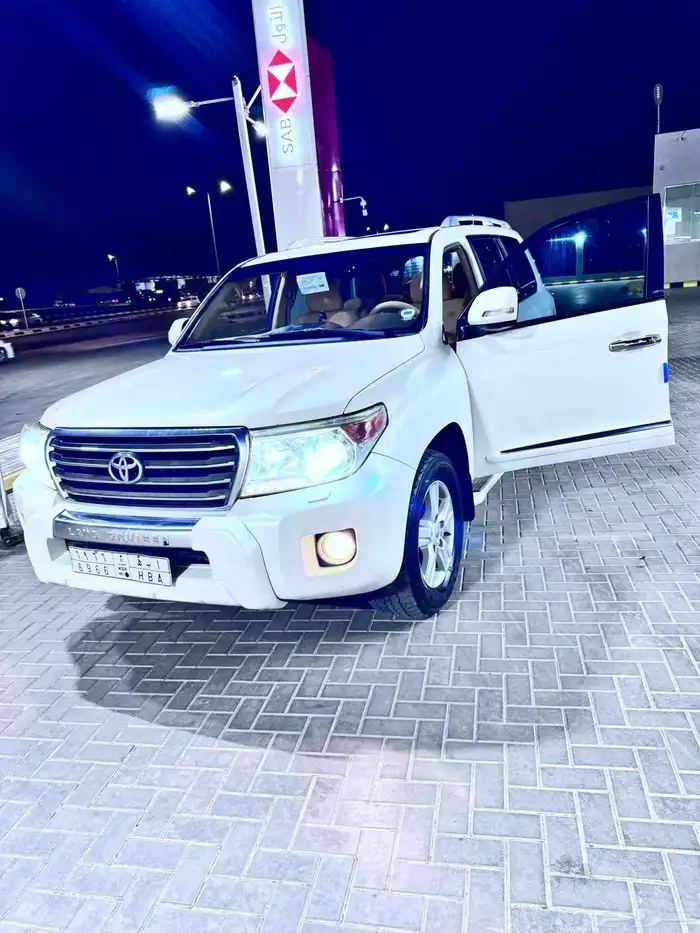 لندكروزر2014 2