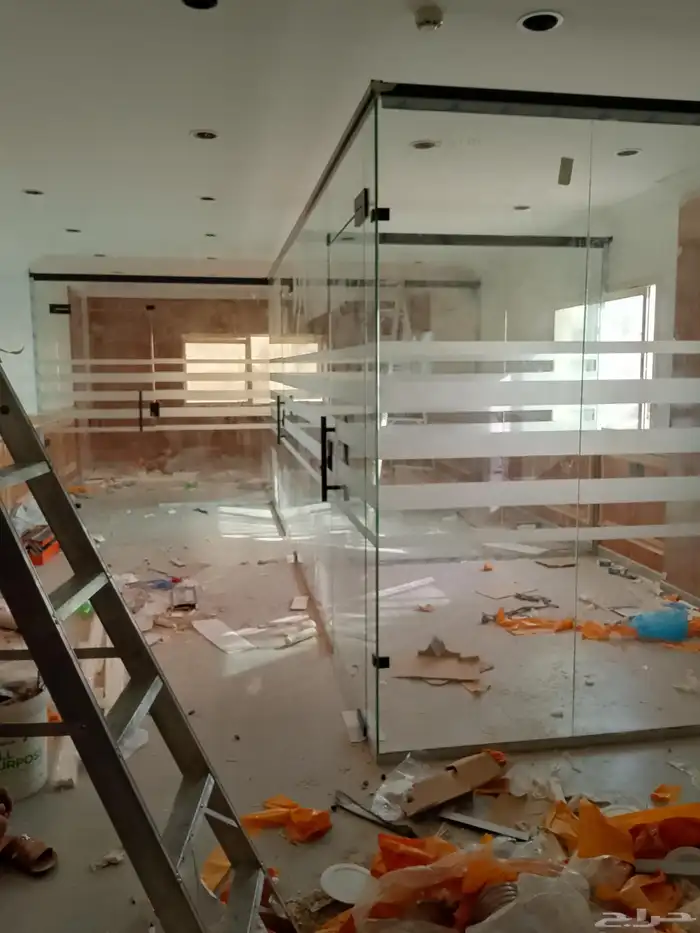 مكاتب سكوريت ابواب زجاج مكاتب 1
