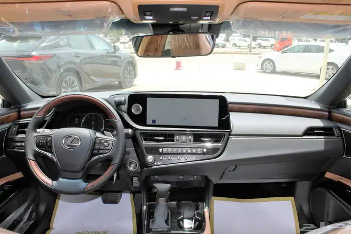 لكزس - ES350 DD - خليجي - 2025 - فل كامل 31