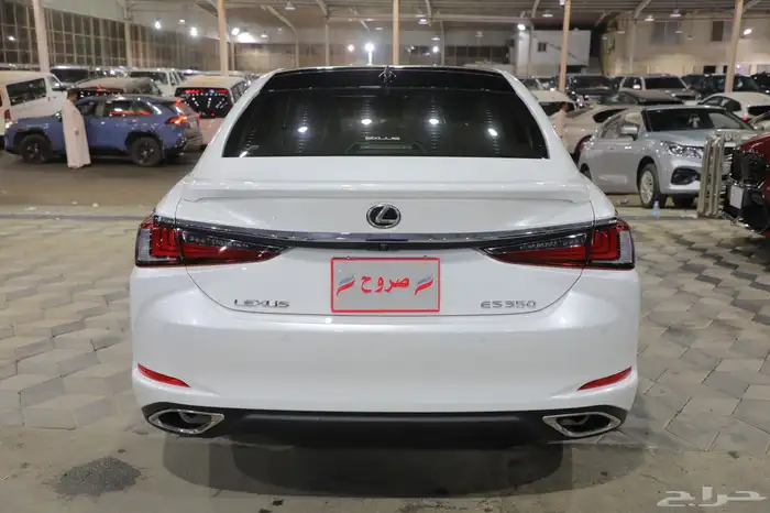لكزس ES350 DD سته سلندر بنزين فل كامل 2025 شبه الجديد 8
