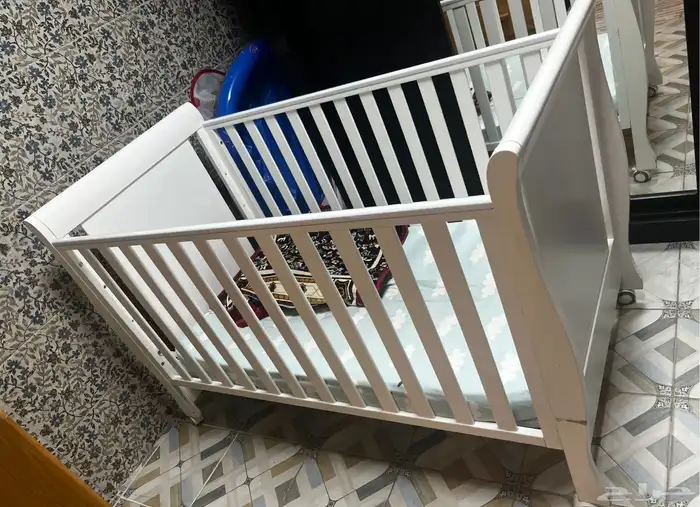 سرير أطفال 1