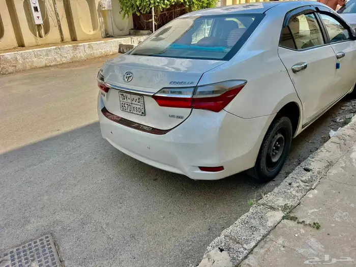 Toyota Corolla 2018 model 4