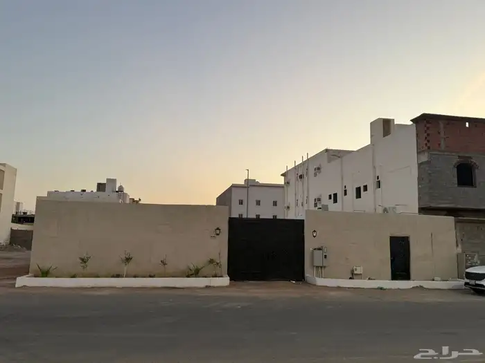 استراحة مؤثثة للإيجار السنوي   موقع مميز في شوران 1