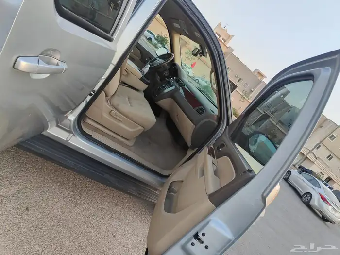 للبيع يوكن 2011 بدون دبل 21