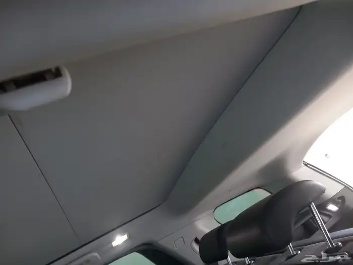 للبيع لاندروفر اسود سبورت دسكفري ديزل موديل 2018 23