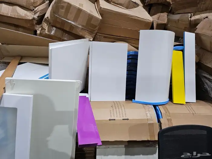 مطابخ مستوردة من بريطانيا صناعة امريكية موجود 3 متر واجهات 10