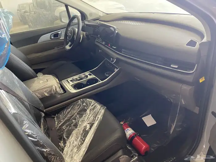 كيا كرنفال نص فل سعودي 2025 9