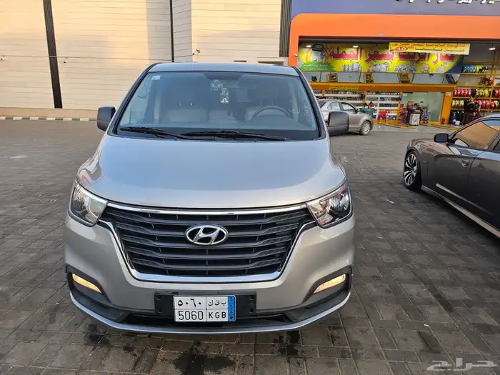 للبيع فان H1 عائلي جديد 22