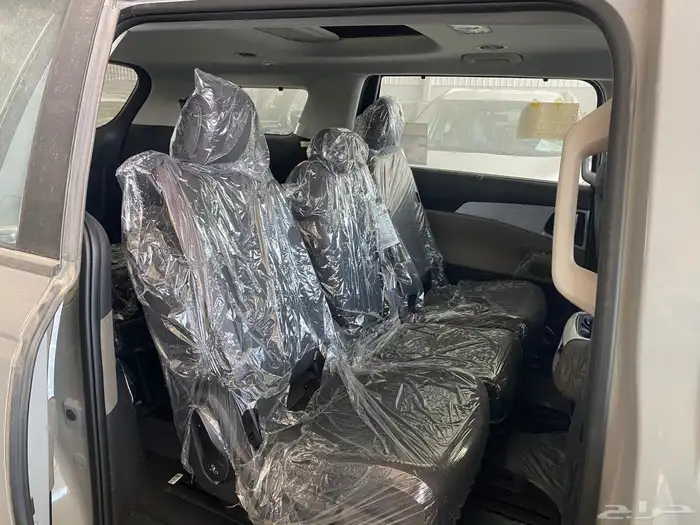 كيا كرنفال نص فل سعودي 2025 8