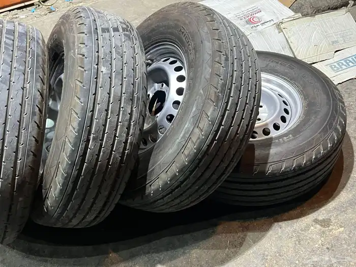 جنوط هلل 5 مسمار صيني مع شاهين تيلندي مقاس 17 8