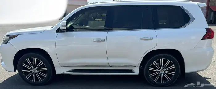 جيب لكزس 2016 1