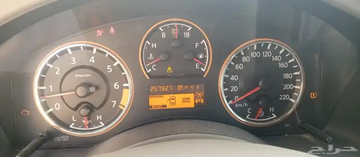 سيارة ارمادا فل كامل موديل 2009 الاستمارة والفحص منتهي 7