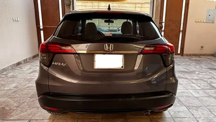 هوندا HR-V موديل 2021 نص فل 18