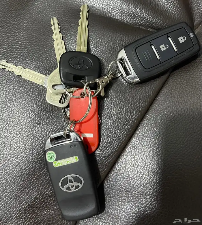 تويوتا- هايلوكس-2015-GLX-غمارتين- قير عادي- بنزين- بدون دبل 32