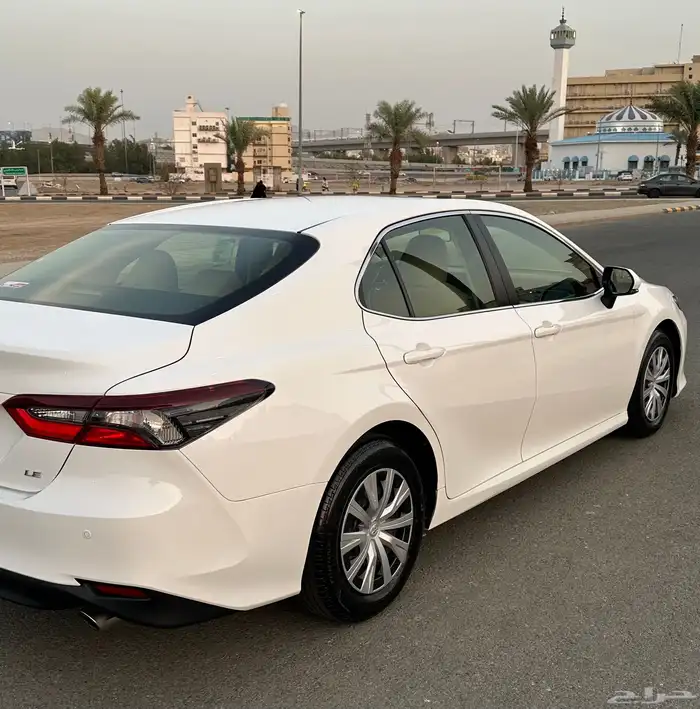كامري LE 2024 سعودي ( بحالة الوكالة ) شبه الجديد 3
