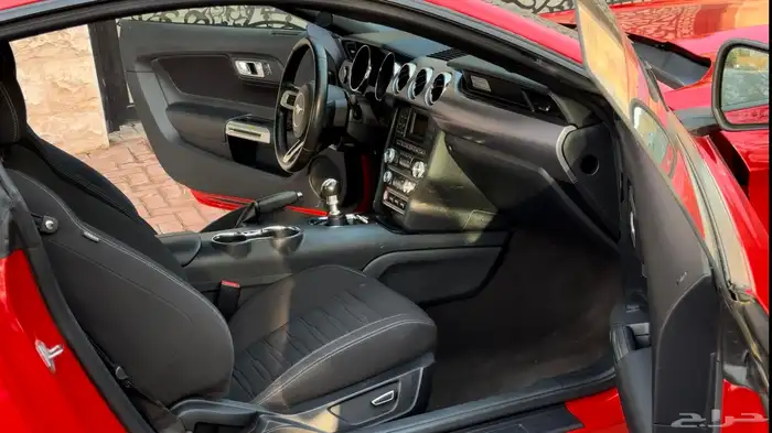 للبيع فورد موستنق GT 5.0 مخزن ممشى ( 8 ) الاف فقط 23