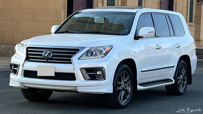 لكزس 2015 سعودي LX570 مخزن 0