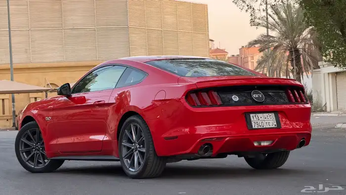 للبيع فورد موستنق GT 5.0 مخزن ممشى ( 8 ) الاف فقط 9
