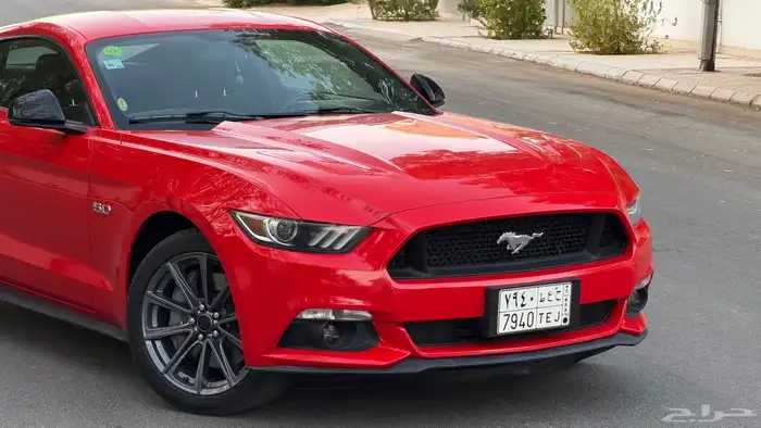 للبيع فورد موستنق GT 5.0 مخزن ممشى ( 8 ) الاف فقط 3