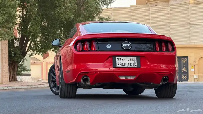 للبيع فورد موستنق GT 5.0 مخزن ممشى ( 8 ) الاف فقط 13
