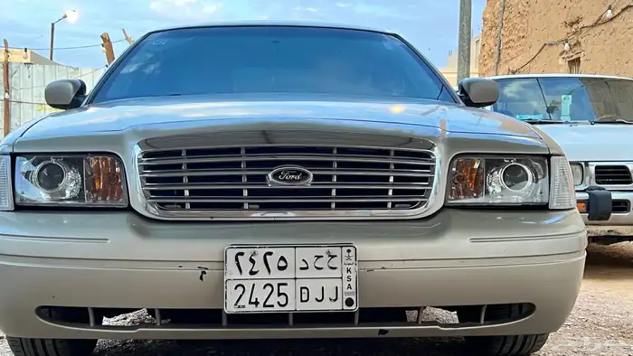 شمعات فورد فكتوريا 0