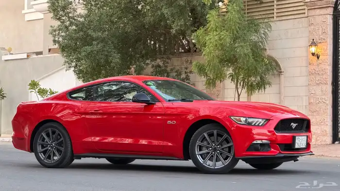 للبيع فورد موستنق GT 5.0 مخزن ممشى ( 8 ) الاف فقط 2
