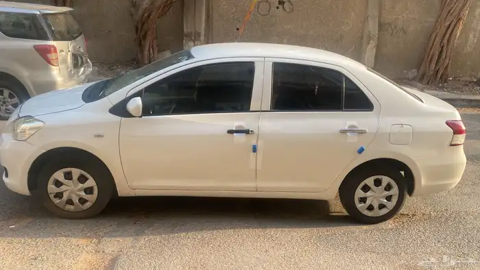 سياره يارس موديل 2009 للبيع 1