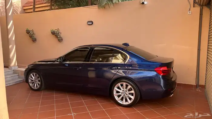 بي ام دبليو 320i luxury 0