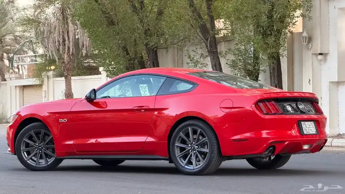 للبيع فورد موستنق GT 5.0 مخزن ممشى ( 8 ) الاف فقط 8